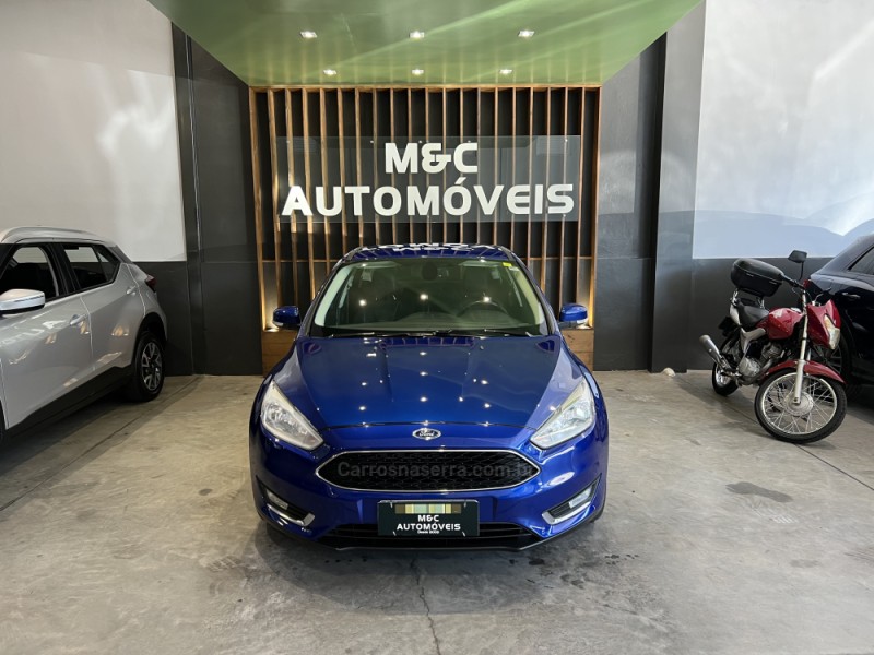 FOCUS 1.6 SE PLUS 16V FLEX 4P MANUAL - 2017 - CAXIAS DO SUL