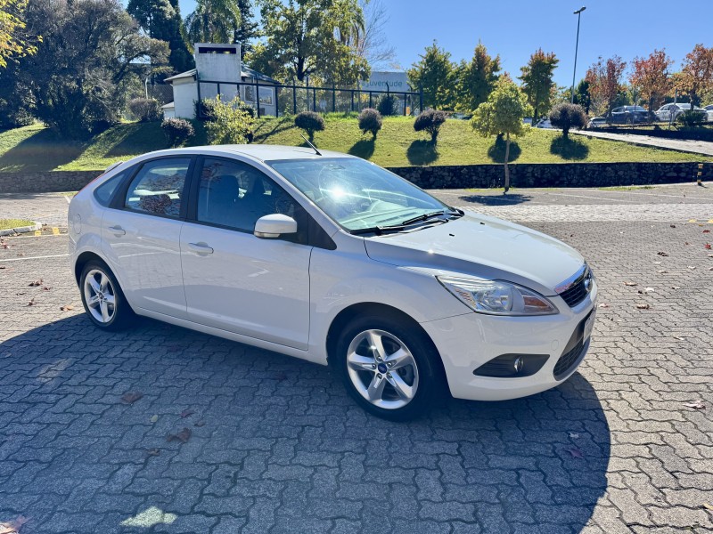 FOCUS 1.6 GLX 16V FLEX 4P MANUAL - 2013 - CAXIAS DO SUL