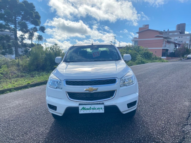 S10 2.8 LS 4X4 CD 16V TURBO DIESEL 4P MANUAL - 2015 - FLORES DA CUNHA