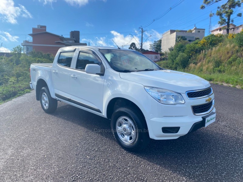 S10 2.8 LS 4X4 CD 16V TURBO DIESEL 4P MANUAL - 2015 - FLORES DA CUNHA