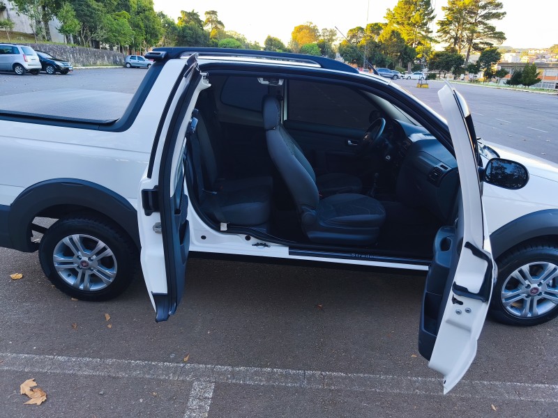 STRADA 1.4 MPI HARD WORKING CD 8V FLEX 3P MANUAL - 2015 - CAXIAS DO SUL