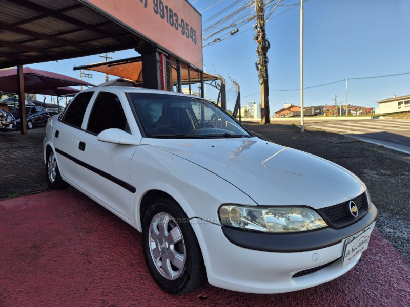 VECTRA 2.2 MPFI GLS 8V GASOLINA 4P MANUAL - 1999 - FARROUPILHA