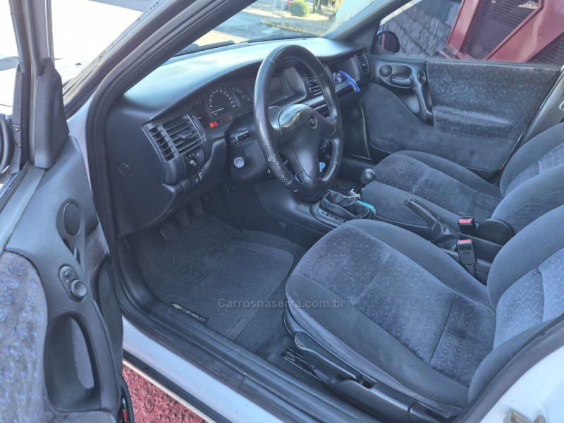 VECTRA 2.2 MPFI GLS 8V GASOLINA 4P MANUAL - 1999 - FARROUPILHA