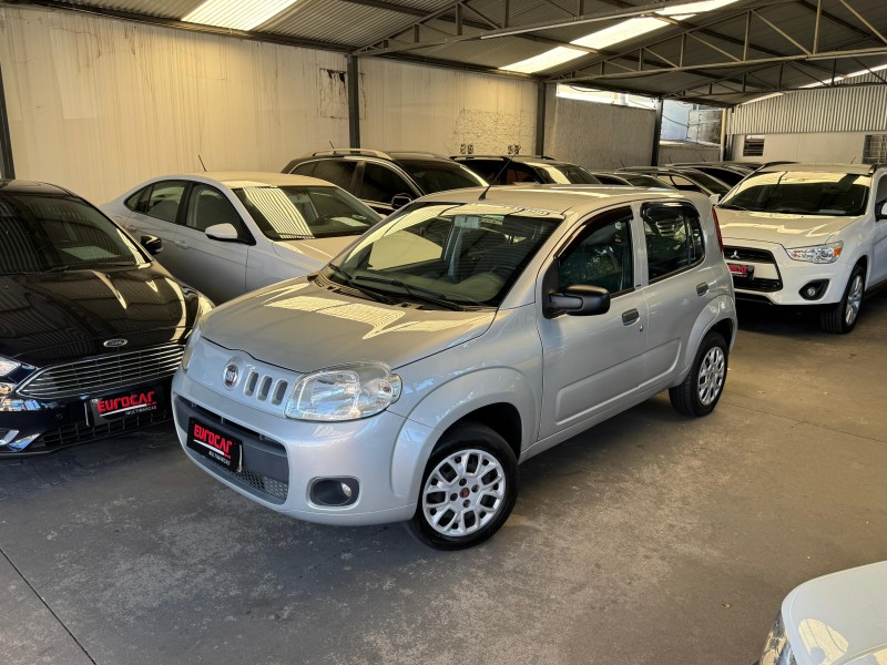 UNO 1.0 EVO VIVACE 8V FLEX 4P MANUAL