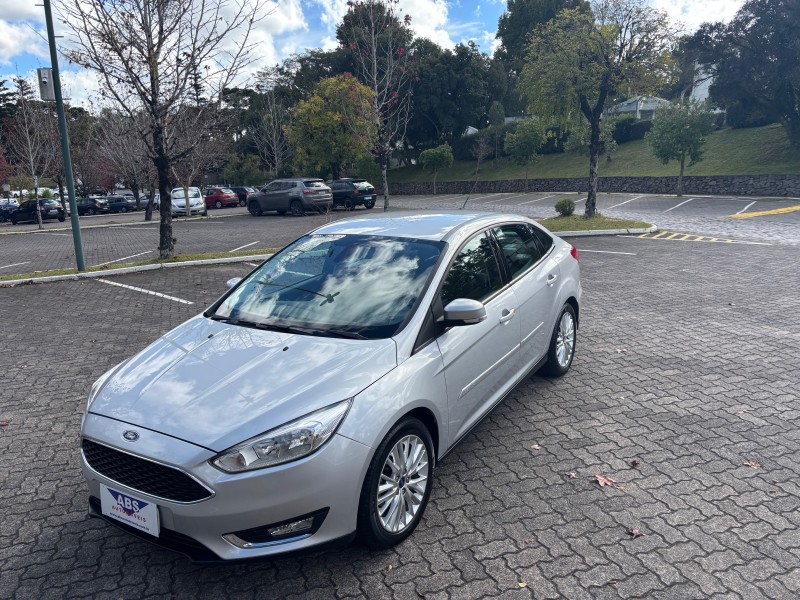 FOCUS 2.0 GLX SEDAN 16V FLEX 4P AUTOMÁTICO - 2016 - CAXIAS DO SUL