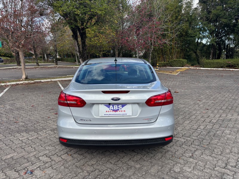 FOCUS 2.0 GLX SEDAN 16V FLEX 4P AUTOMÁTICO - 2016 - CAXIAS DO SUL