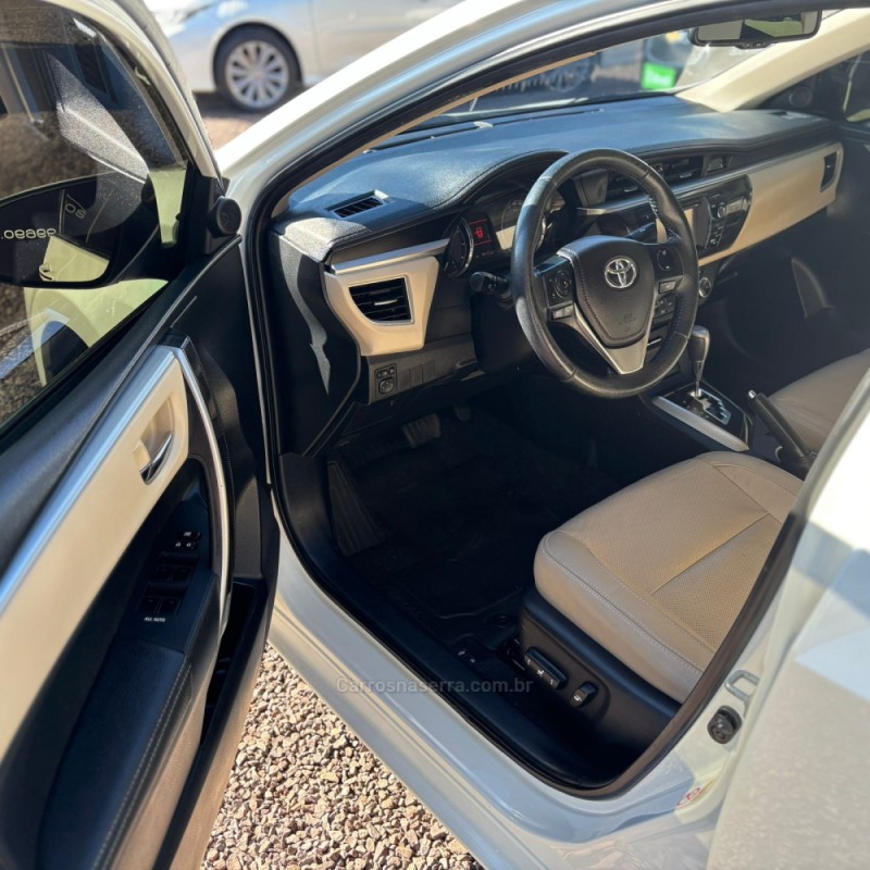 COROLLA 2.0 ALTIS 16V FLEX 4P AUTOMÁTICO - 2015 - LAJEADO