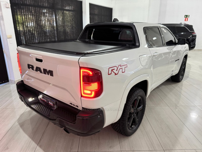 RAMPAGE 2.0 HURRICANE R/T 4 4X4 TURBO GASOLINA 4P AUTOMÁTICO - 2024 - CAXIAS DO SUL