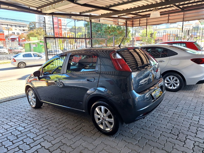 PUNTO 1.4 ATTRACTIVE 8V FLEX 4P MANUAL - 2011 - CAXIAS DO SUL
