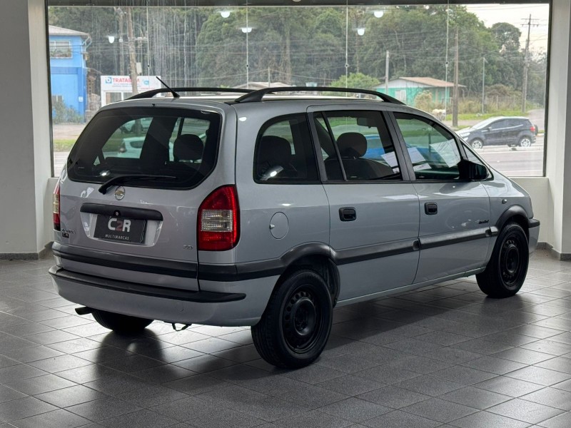 ZAFIRA 2.0 MPFI COMFORT 8V FLEX 4P MANUAL - 2010 - CAXIAS DO SUL