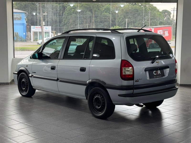 ZAFIRA 2.0 MPFI COMFORT 8V FLEX 4P MANUAL - 2010 - CAXIAS DO SUL
