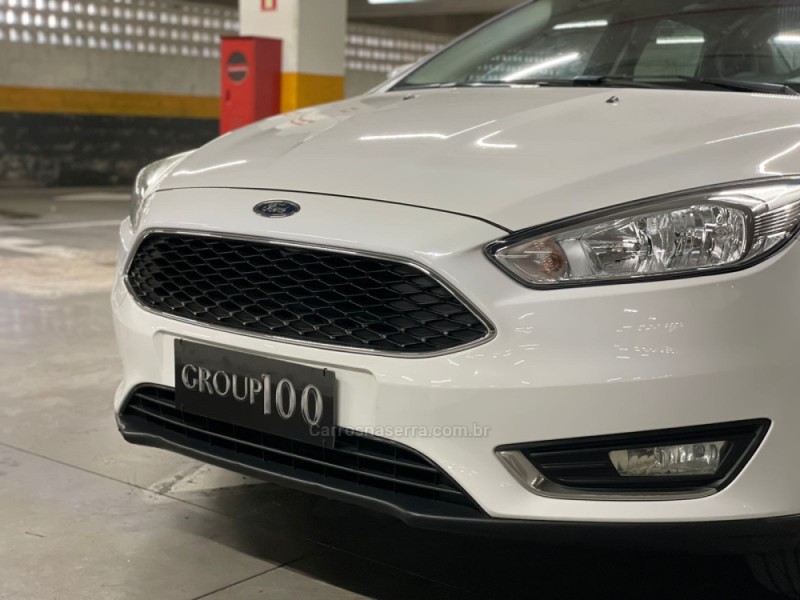 FOCUS 2.0 SE SEDAN 16V FLEX 4P AUTOMÁTICO - 2016 - CAXIAS DO SUL