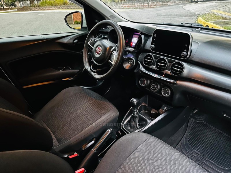CRONOS 1.3 DRIVE 8V FLEX 4P MANUAL - 2020 - FARROUPILHA