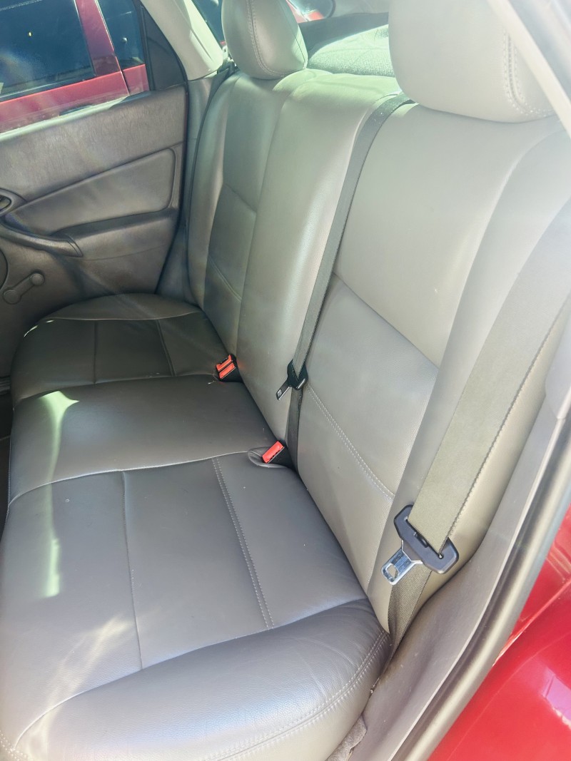 FOCUS 1.8 16V GASOLINA 4P MANUAL - 2001 - CAXIAS DO SUL