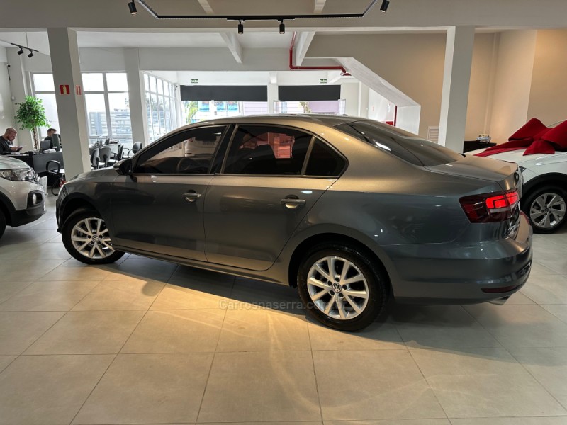 JETTA 1.4 16V TSI TRENDLINE GASOLINA 4P TIPTRONIC - 2016 - CAXIAS DO SUL