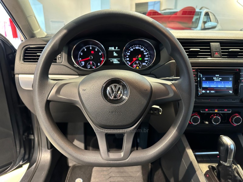 JETTA 1.4 16V TSI TRENDLINE GASOLINA 4P TIPTRONIC - 2016 - CAXIAS DO SUL