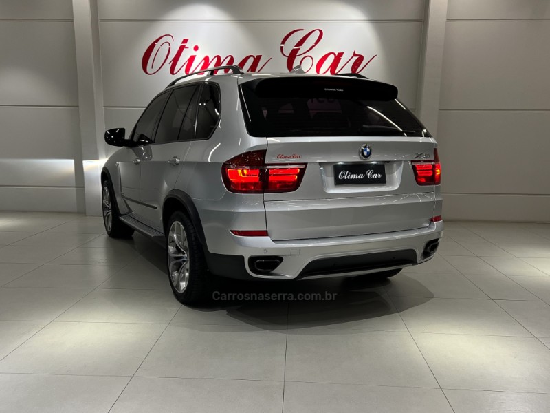 X5 4.4 4X4 50I SPORT V8 32V GASOLINA 4P AUTOMÁTICO - 2011 - FLORES DA CUNHA
