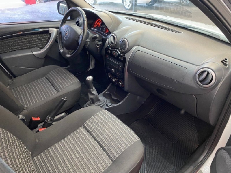 SANDERO 1.6 PRIVILÉGE 8V FLEX 4P MANUAL - 2013 - CAXIAS DO SUL