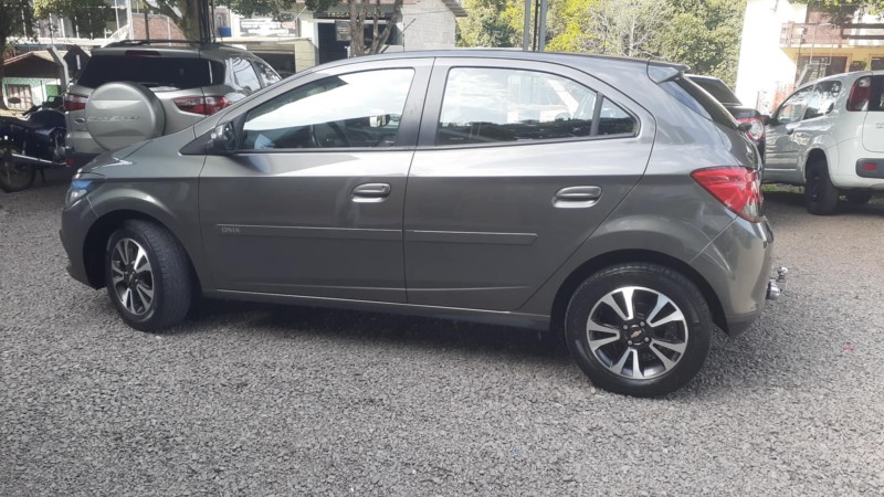 ONIX 1.4 MPFI LTZ 8V FLEX 4P AUTOMÁTICO - 2015 - CAXIAS DO SUL