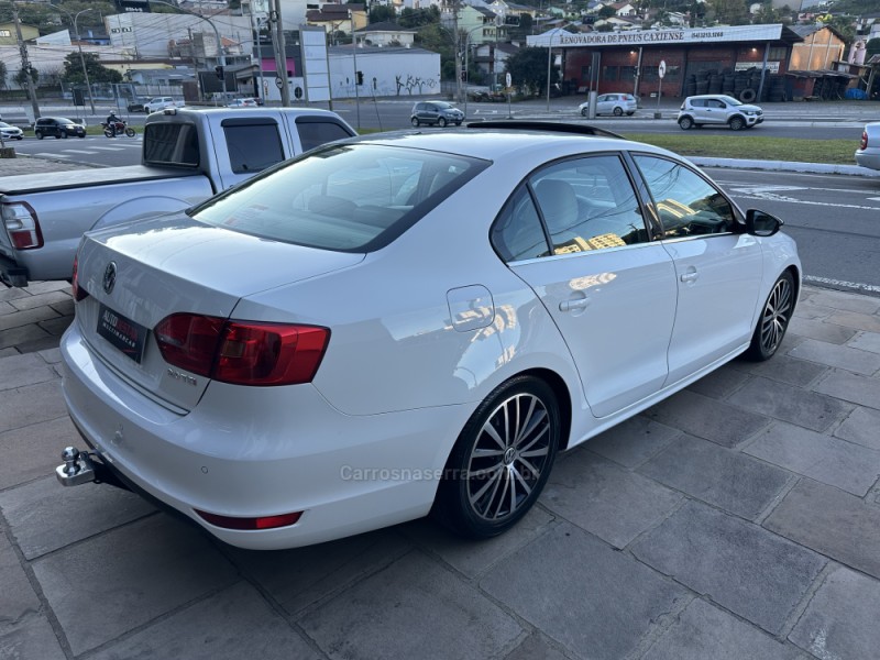 JETTA 2.0 TSI DSG HIGHLINE 200CV GASOLINA 4P AUTOMÁTICO - 2011 - CAXIAS DO SUL