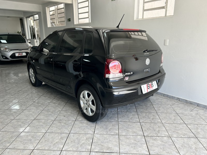 POLO 1.6 MI SPORTLINE 8V FLEX 4P MANUAL - 2008 - NOVA PRATA
