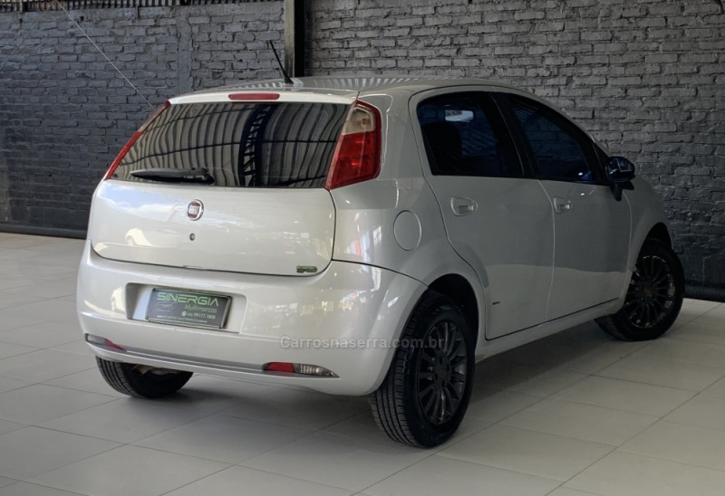 PUNTO 1.4 ATTRACTIVE 8V FLEX 4P MANUAL - 2011 - CAXIAS DO SUL
