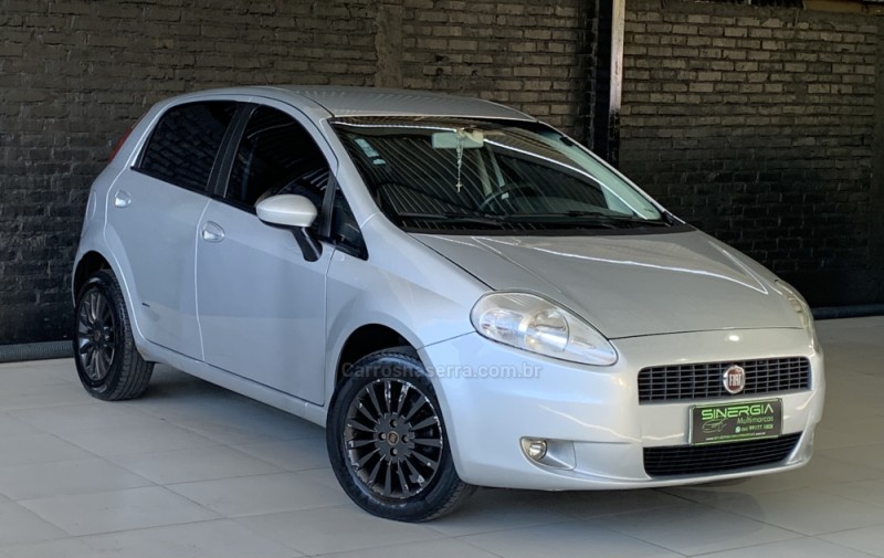 PUNTO 1.4 ATTRACTIVE 8V FLEX 4P MANUAL - 2011 - CAXIAS DO SUL