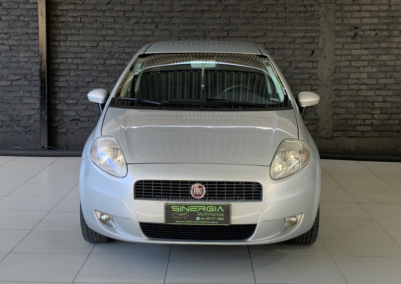 PUNTO 1.4 ATTRACTIVE 8V FLEX 4P MANUAL - 2011 - CAXIAS DO SUL