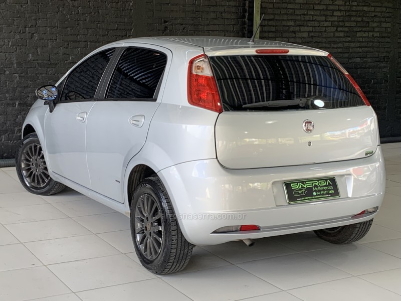 PUNTO 1.4 ATTRACTIVE 8V FLEX 4P MANUAL - 2011 - CAXIAS DO SUL