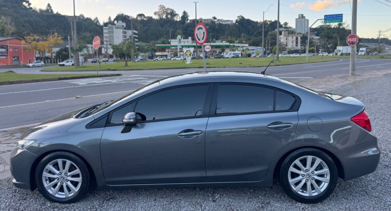 CIVIC 2.0 LXR 16V FLEX 4P AUTOMÁTICO - 2014 - CAXIAS DO SUL