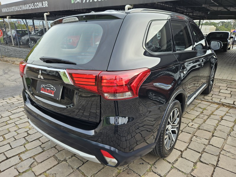 OUTLANDER 2.0 MIVEC HPE GASOLINA 4P AUTOMÁTICO - 2016 - CAXIAS DO SUL