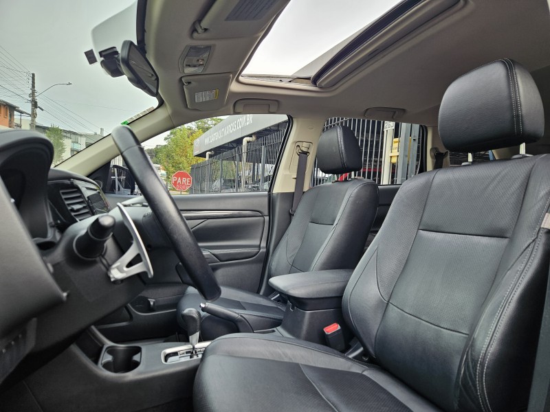 OUTLANDER 2.0 MIVEC HPE GASOLINA 4P AUTOMÁTICO - 2016 - CAXIAS DO SUL