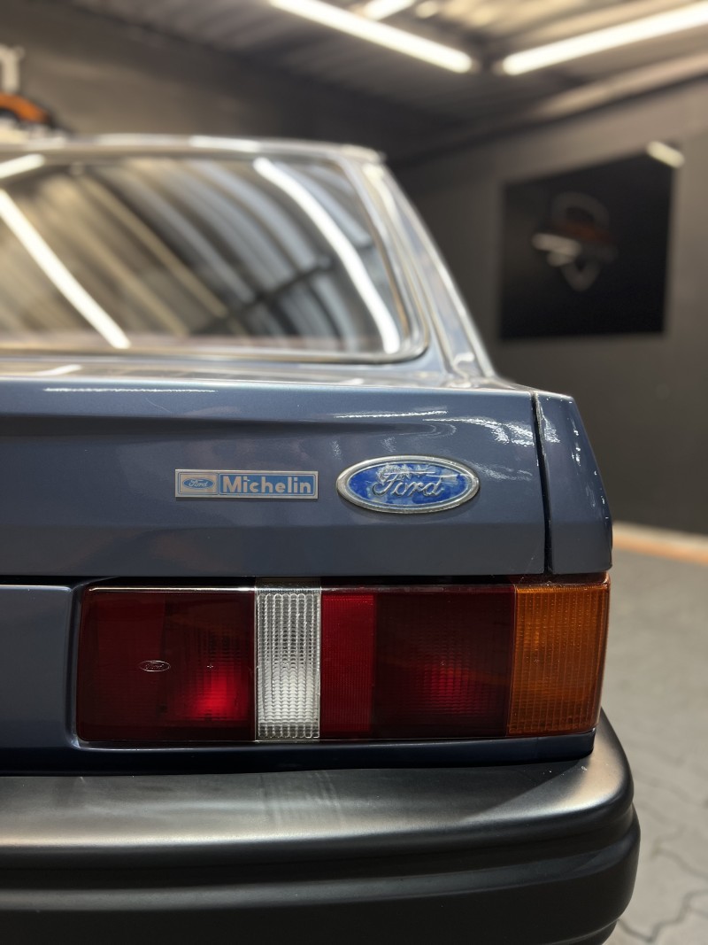 ESCORT 1.6 L 8V GASOLINA 2P MANUAL - 1988 - CAXIAS DO SUL