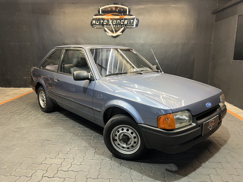 ESCORT 1.6 L 8V GASOLINA 2P MANUAL - 1988 - CAXIAS DO SUL