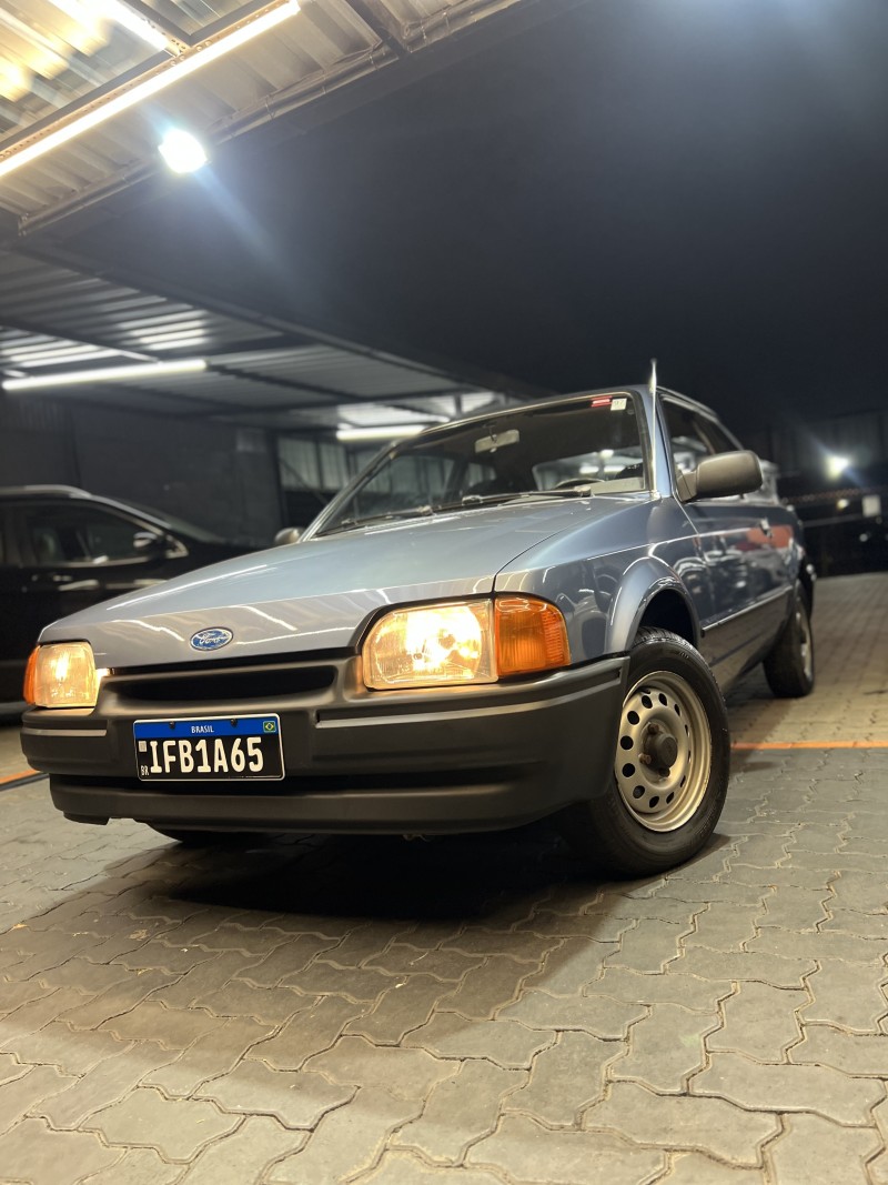 ESCORT 1.6 L 8V GASOLINA 2P MANUAL - 1988 - CAXIAS DO SUL