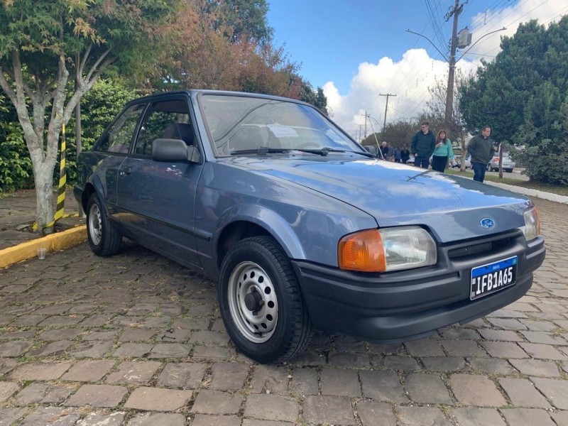 ESCORT 1.6 L 8V GASOLINA 2P MANUAL - 1988 - CAXIAS DO SUL