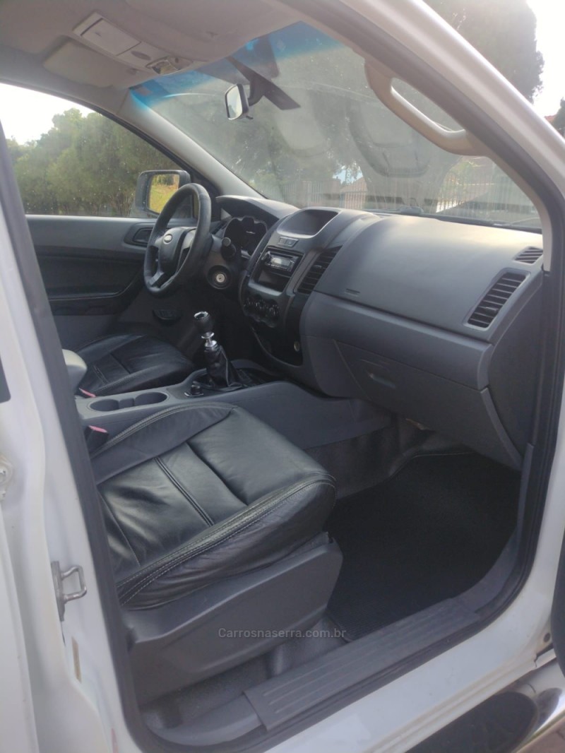 RANGER 2.2 XL 4X4 CD 16V DIESEL 4P MANUAL - 2014 - SAPIRANGA