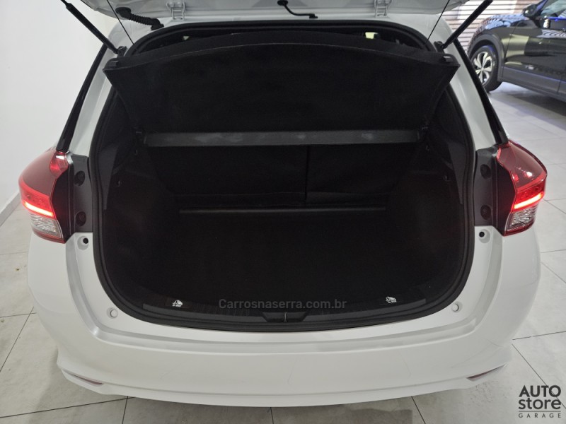 YARIS 1.5 XLS FLEX 4P AUTOMÁTICO - 2025 - CAXIAS DO SUL