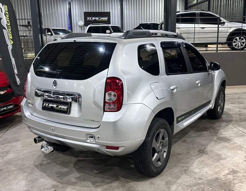 DUSTER 2.0 TECH ROAD 4X2 16V FLEX 4P MANUAL - 2014 - CAMPO BOM