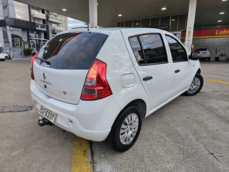 SANDERO 1.0 AUTHENTIQUE 8V FLEX 4P MANUAL - 2012 - CAXIAS DO SUL