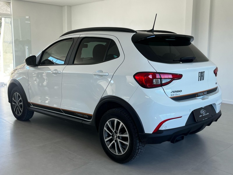 ARGO 1.8 TREKKING 16V FLEX 4P AUTOMÁTICO - 2024 - BENTO GONçALVES