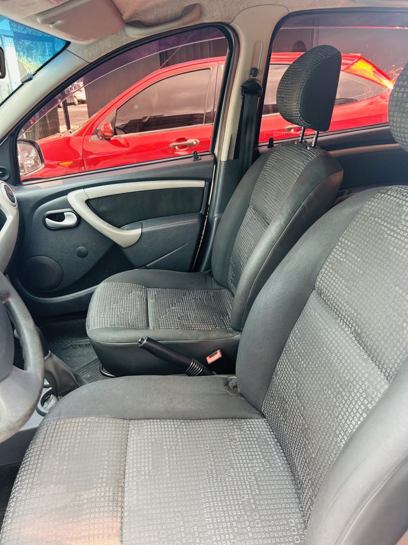 SANDERO 1.0 EXPRESSION 16V FLEX 4P MANUAL - 2011 - CAXIAS DO SUL