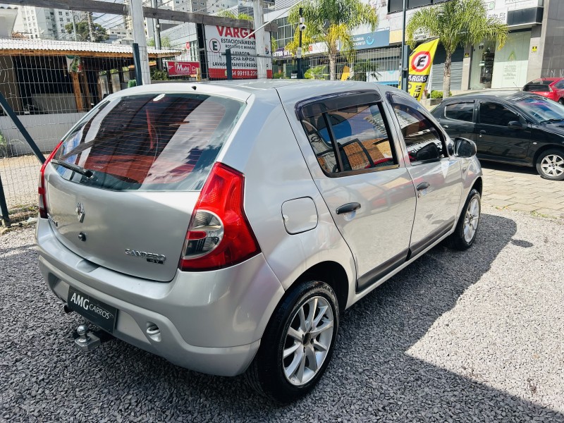 SANDERO 1.0 EXPRESSION 16V FLEX 4P MANUAL - 2011 - CAXIAS DO SUL