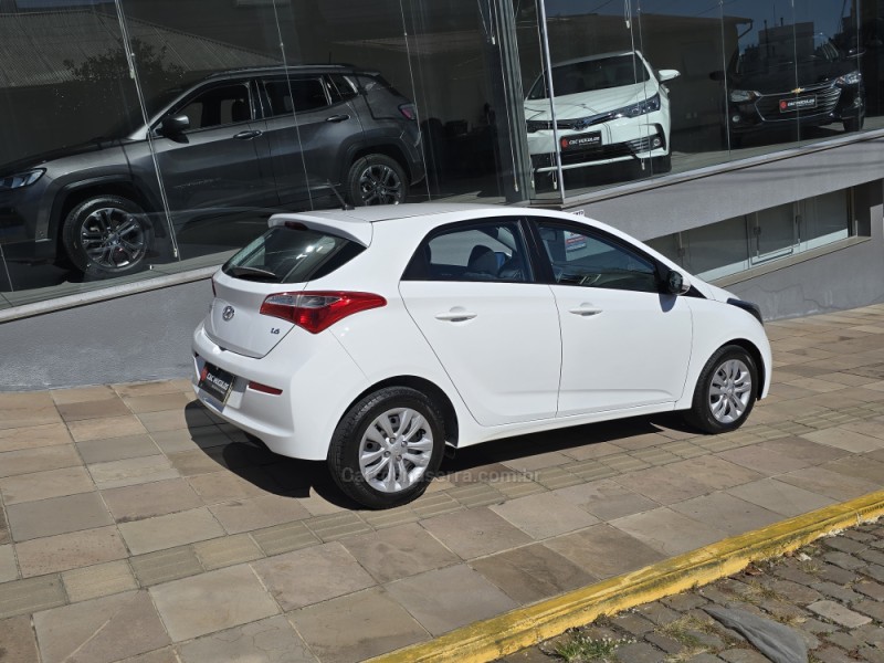 HB20 1.6 COMFORT PLUS 16V FLEX 4P MANUAL - 2017 - BENTO GONçALVES