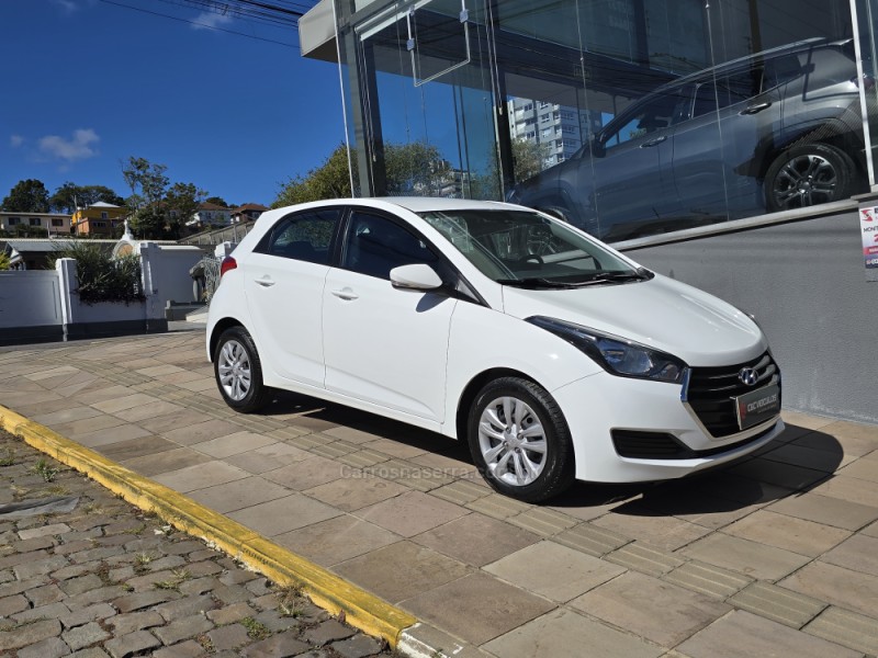 HB20 1.6 COMFORT PLUS 16V FLEX 4P MANUAL - 2017 - BENTO GONçALVES
