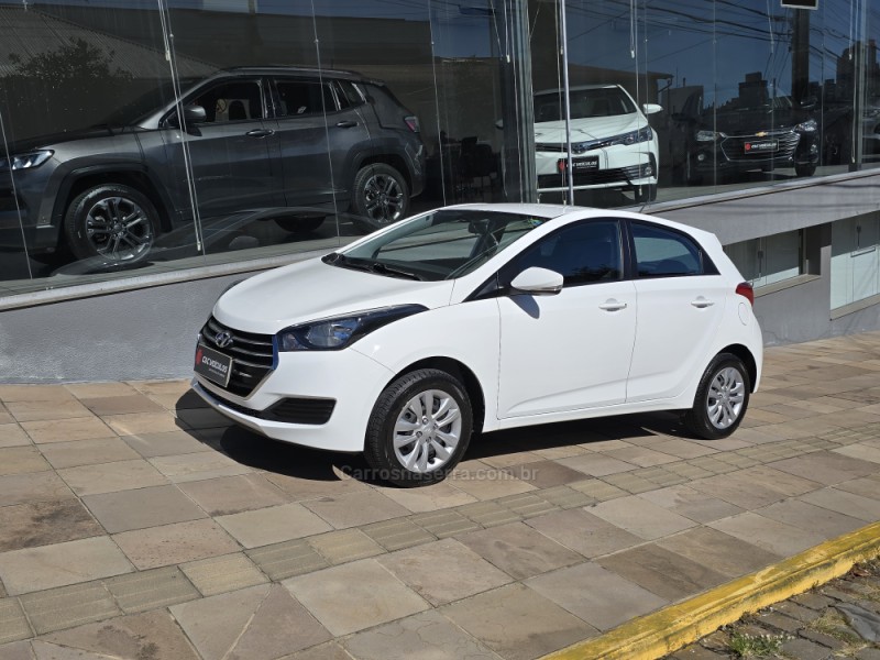 HB20 1.6 COMFORT PLUS 16V FLEX 4P MANUAL - 2017 - BENTO GONçALVES