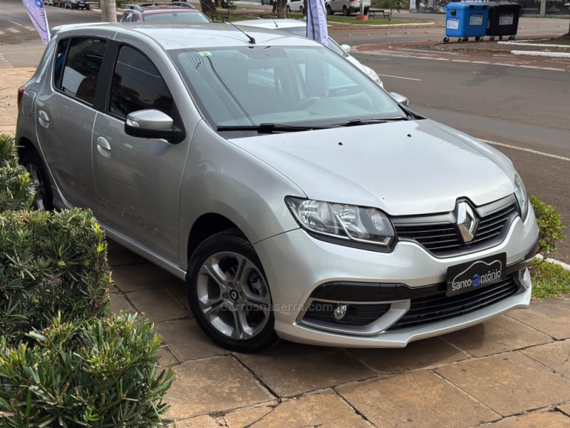 SANDERO 1.6 GT LINE LIMITED FLEX 4P MANUAL - 2017 - LAGOA VERMELHA