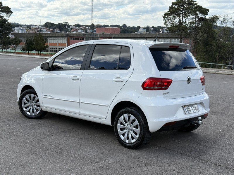 FOX 1.6 COMFORTLINE 8V FLEX 4P MANUAL - 2015 - CAXIAS DO SUL