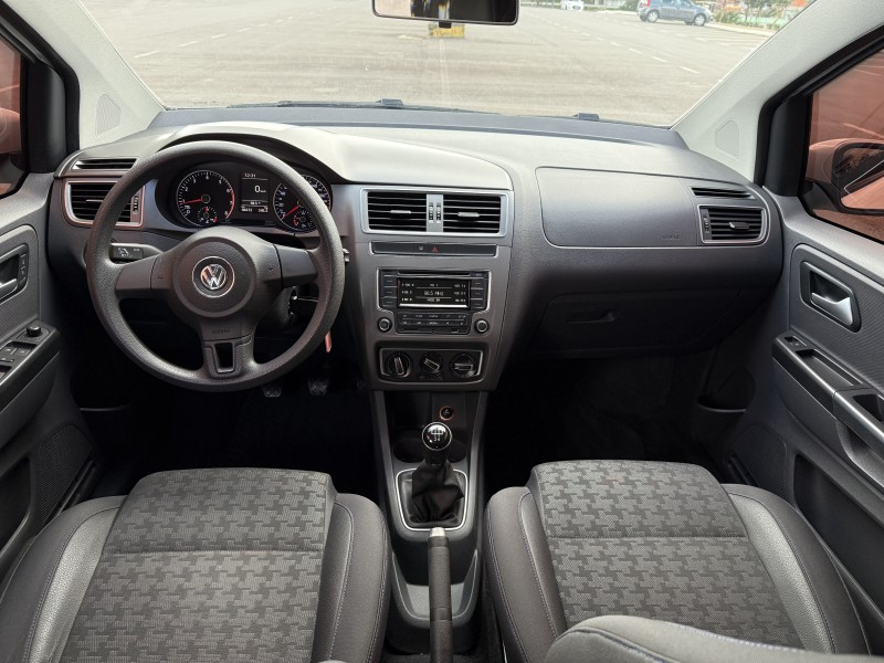 FOX 1.6 COMFORTLINE 8V FLEX 4P MANUAL - 2015 - CAXIAS DO SUL