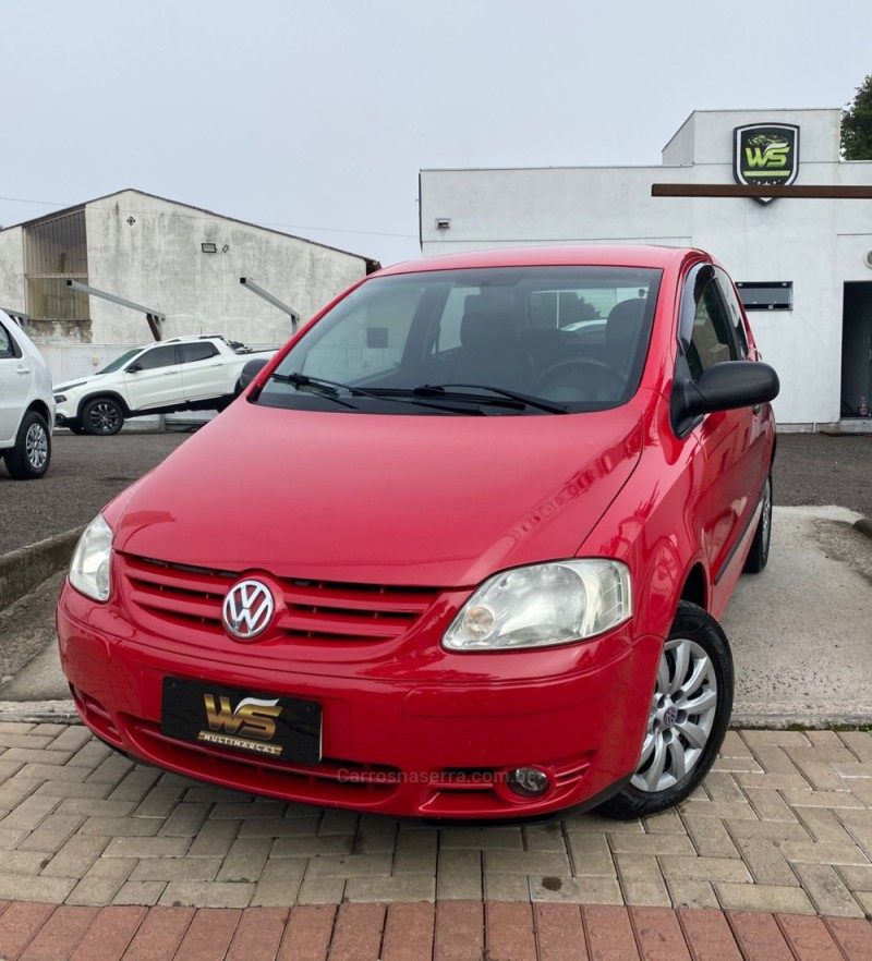 FOX 1.0 MI 8V FLEX 2P MANUAL - 2004 - VENâNCIO AIRES